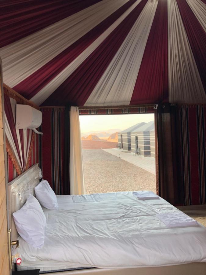 Flowers Rum Camp Wadi Rum Exterior photo